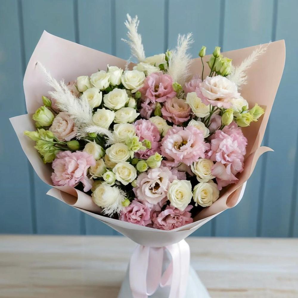 Букет цветов из: Альстромерии и Розы в Старобжегокайском