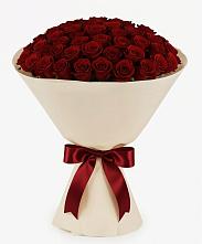 Букет 101 Бордовая роза Блэк Бакарра в Старобжегокайском