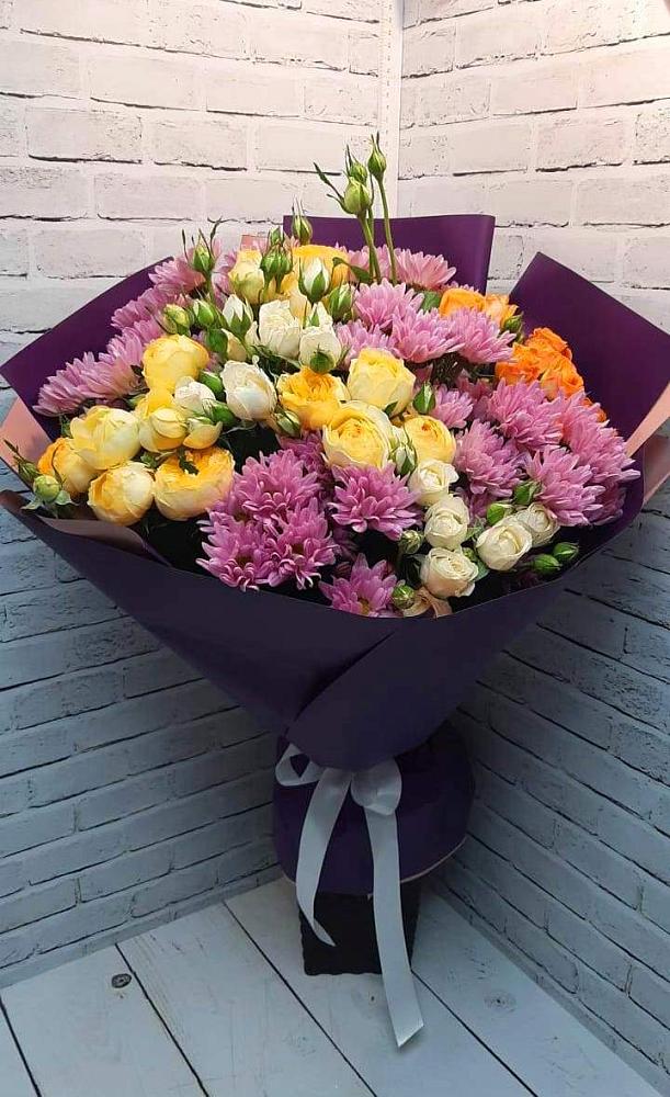 Букет цветов из: Хризантемы и Розы в Старобжегокайском