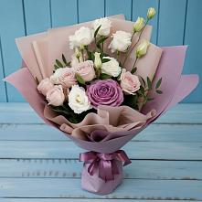 Букет цветов из:  Розы и Лизиантусы в Старобжегокайском