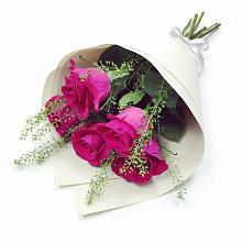 Букет цветов из:  Розы в Старобжегокайском