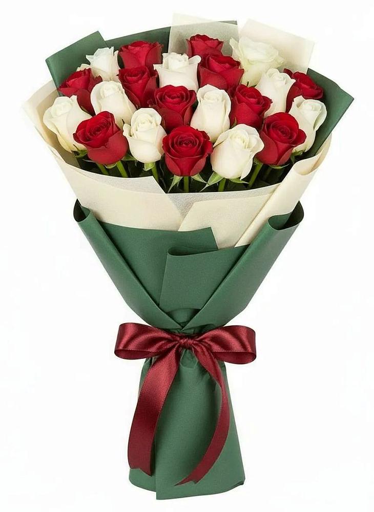 Букет Микс из красных и белых роз в Старобжегокайском