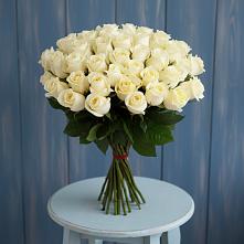 Букет 51 Белая роза Эдлесс Лав в Старобжегокайском