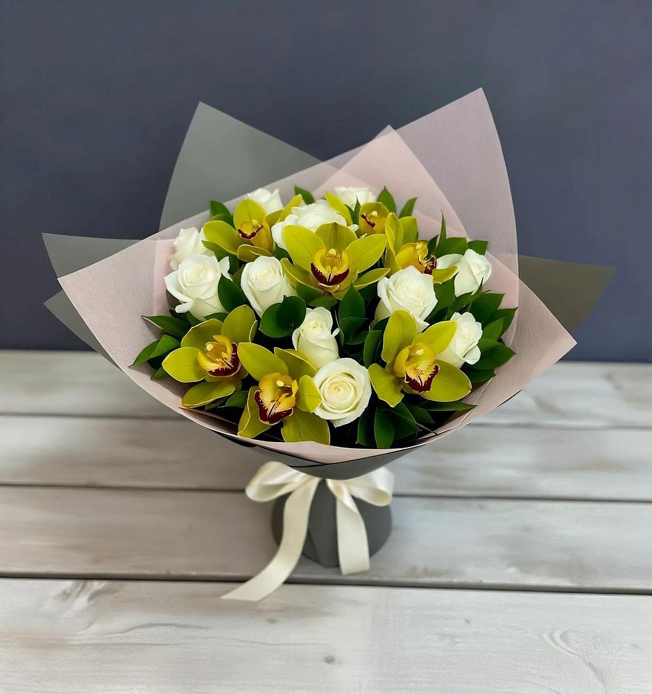 Букет цветов из: Орхидеи и Розы в Старобжегокайском