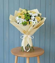 Букет цветов из:  Хризантемы и Розы в Старобжегокайском