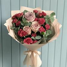Букет цветов из:  Гвоздики и Розы в Старобжегокайском