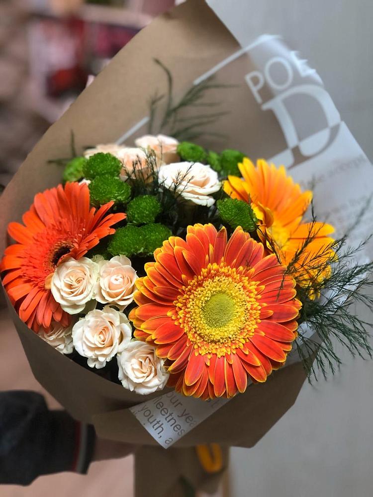 Букет цветов из: Герберы, Хризантемы и Розы в Старобжегокайском