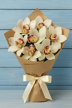 Букет цветов из:  Орхидеи и Розы в Старобжегокайском