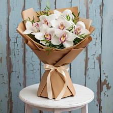 Букет цветов из:  Орхидеи и Розы в Старобжегокайском