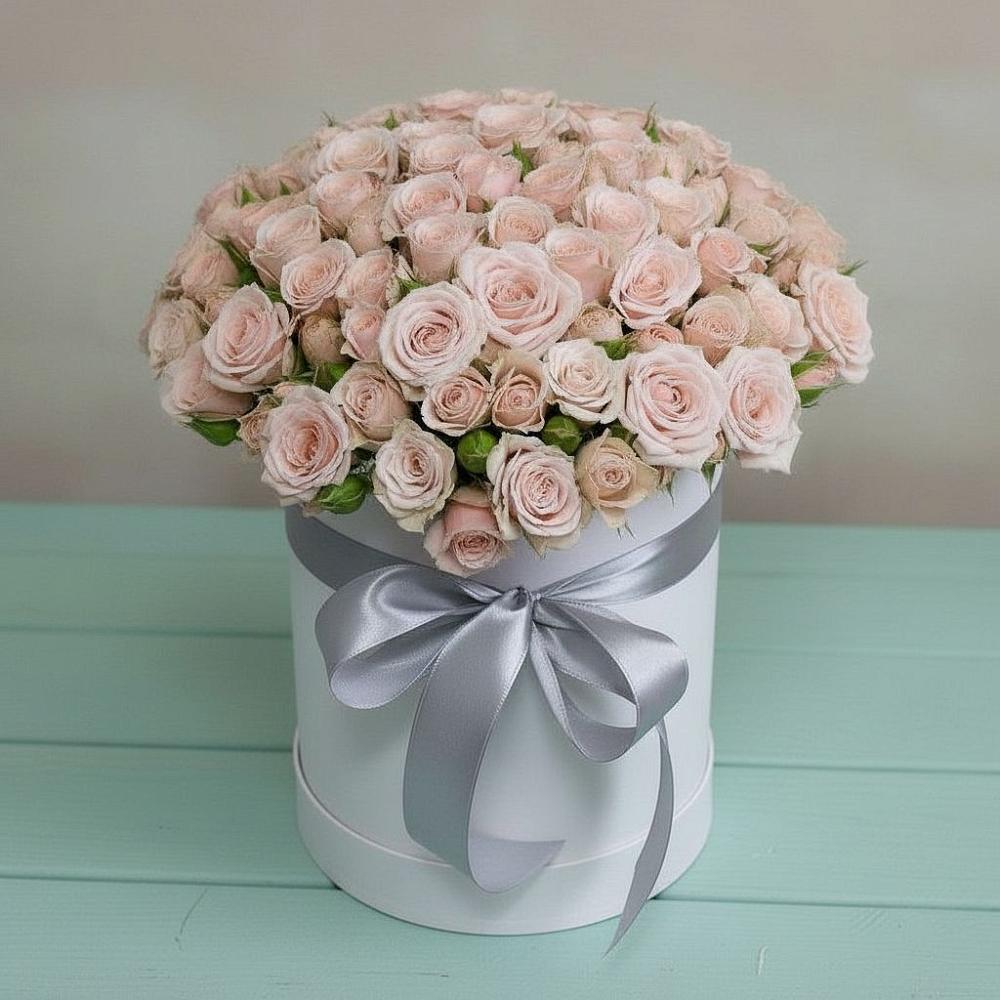 Цветочная композиция из Розы в шляпной коробке в Старобжегокайском